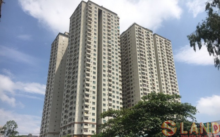 Bất ngờ bị thu hồi sổ đỏ, dân ‘chung cư ông Thản’ khóc dở mếu dở