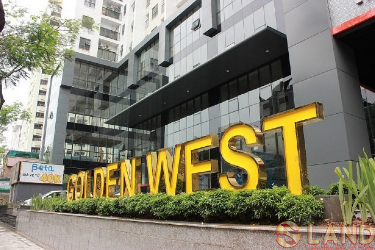 Chung cư sang chảnh cũng chịu cảnh cơi nới