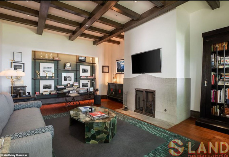 Cận cảnh bên trong siêu biệt thự gần 2.000 tỷ đồng đang được rao bán